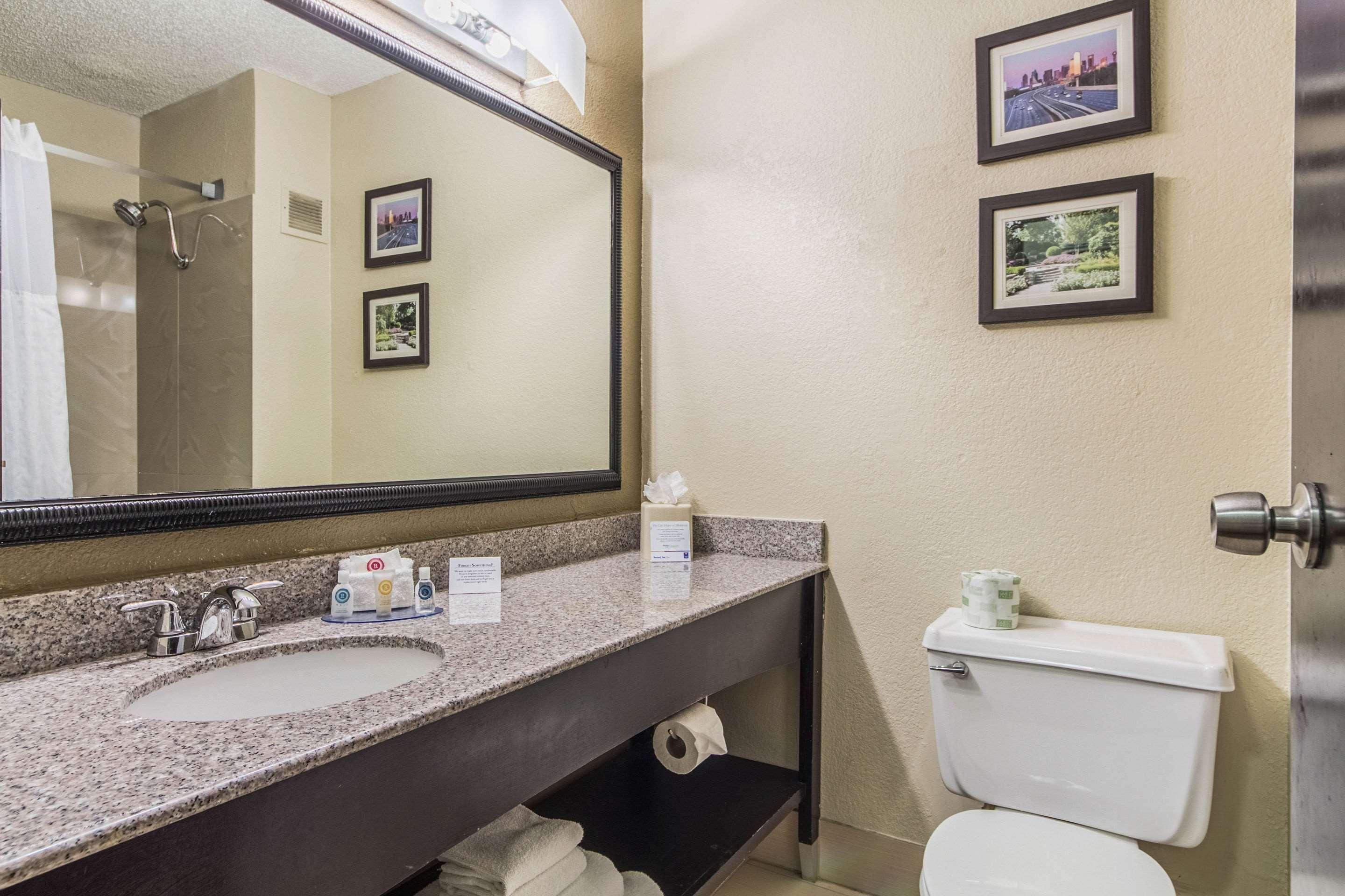 Comfort Inn Dallas Park Central Exteriér fotografie