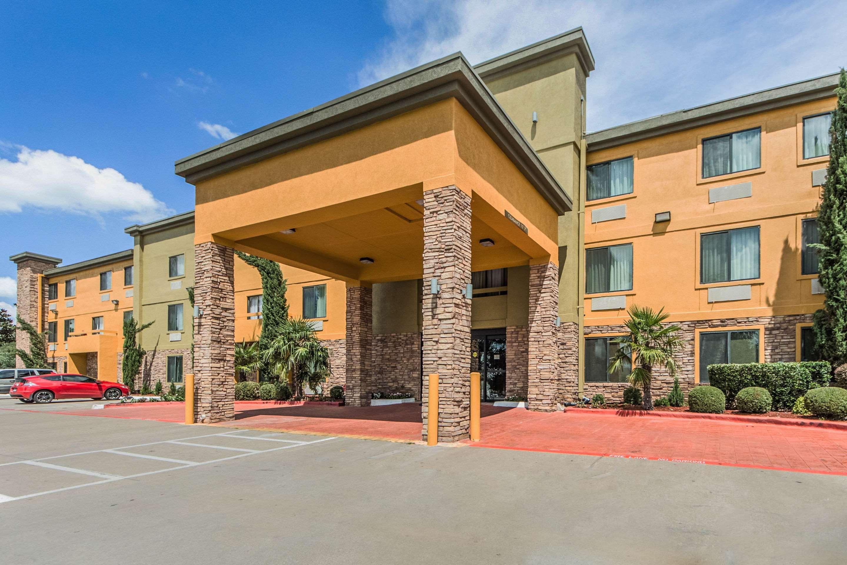 Comfort Inn Dallas Park Central Exteriér fotografie