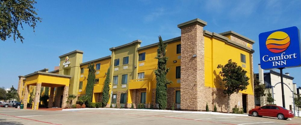 Comfort Inn Dallas Park Central Exteriér fotografie