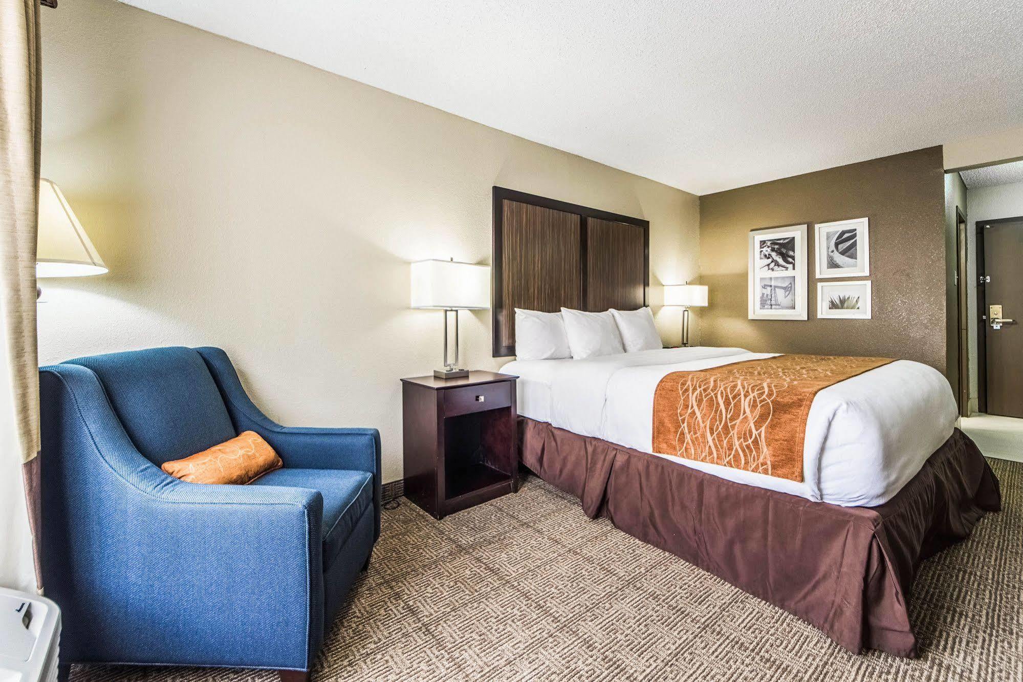 Comfort Inn Dallas Park Central Exteriér fotografie
